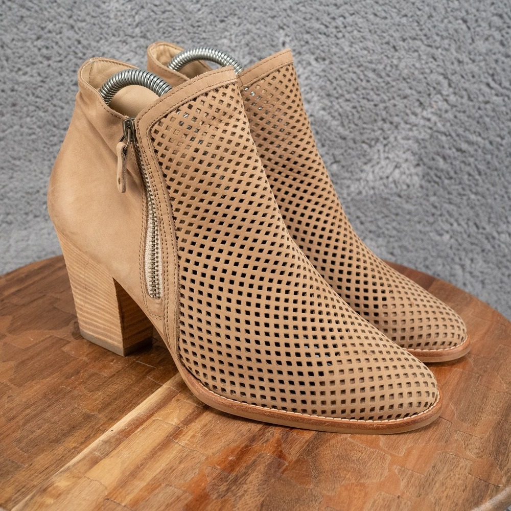 Paul Green Women's Bonzai Perforated‎ Bootie $459 US 8 M UK 5.5